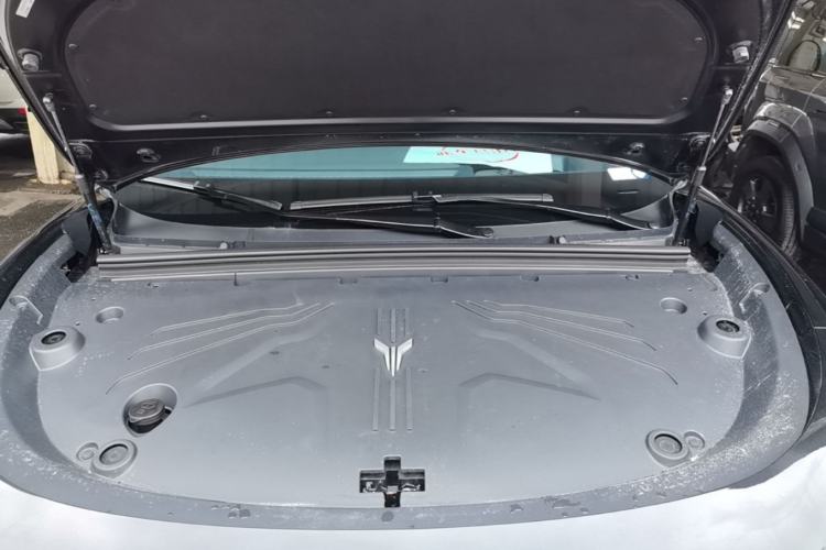 Used VOYAH COURAGE 2024 Long-Range Supercharge Edition Engine Bay