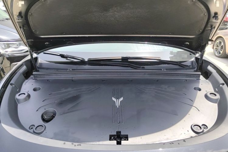 Used VOYAH COURAGE 2024 Four-Wheel Drive Global Edition Engine Bay