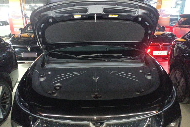 Used VOYAH COURAGE 2024 Four-Wheel Drive Global Edition Engine Bay