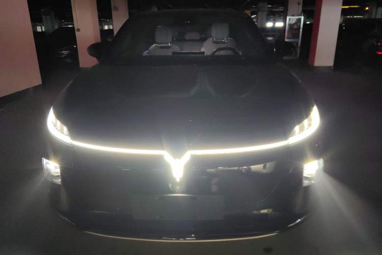 Used VOYAH COURAGE 2024 Long-Range Supercharge Edition Exterior 1