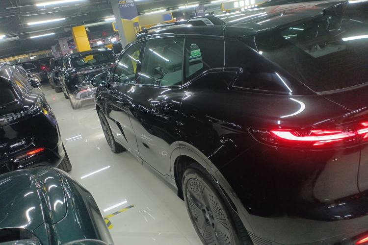 Used VOYAH COURAGE 2024 Long-Range Supercharge Edition Exterior 3