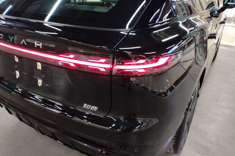 Used VOYAH COURAGE 2024 Long-Range Supercharge Edition Exterior 3