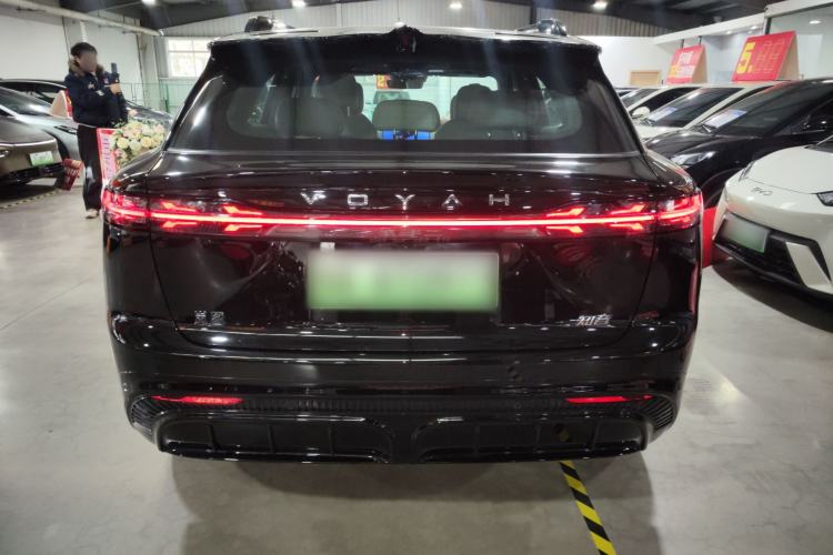 Used VOYAH COURAGE 2024 Long-Range Supercharge Edition Exterior 4