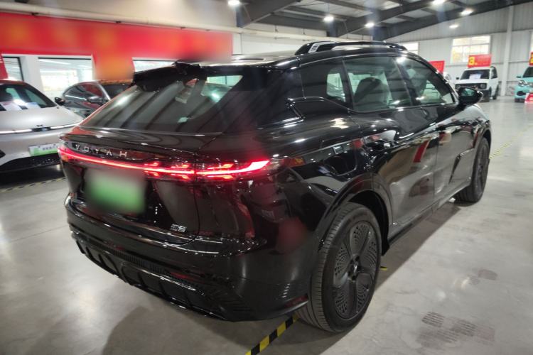 Used VOYAH COURAGE 2024 Long-Range Supercharge Edition Exterior 5