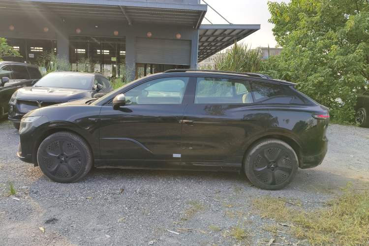 Used VOYAH COURAGE 2024 Long-Range Supercharge Edition Exterior 5