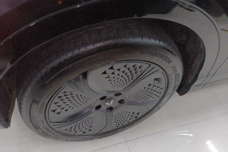 Used VOYAH COURAGE 2024 Long-Range Supercharge Edition Exterior 7