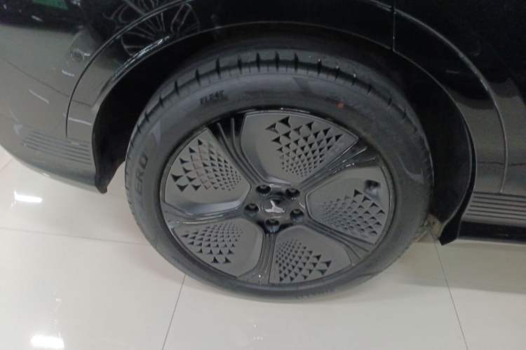Used VOYAH COURAGE 2024 Four-Wheel Drive Global Edition Exterior 8