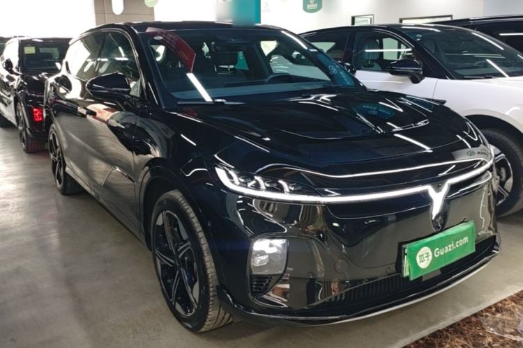 Used VOYAH COURAGE 2024 Long-Range Supercharge Edition Front Right 45 Deg