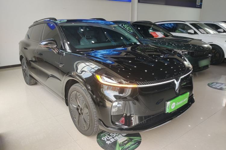 Used VOYAH COURAGE 2024 Long-Range Smart Edition Front Right 45 Deg