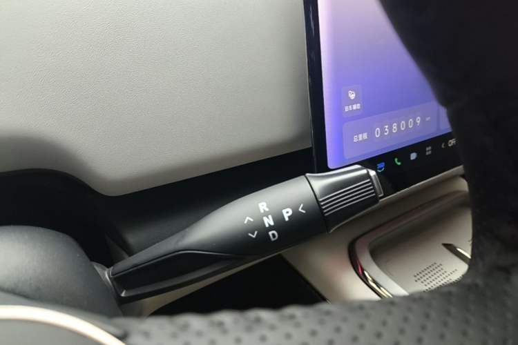 Used VOYAH COURAGE 2024 Long-Range Supercharge Edition Gear Lever