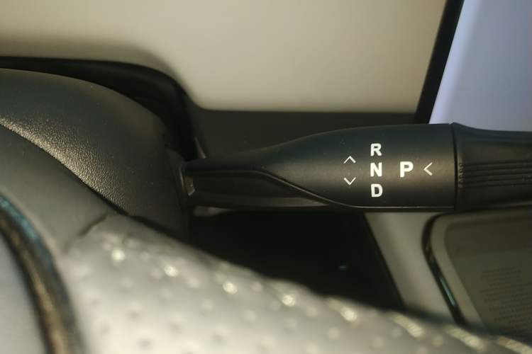 Used VOYAH COURAGE 2024 Long-Range Supercharge Edition Gear Lever