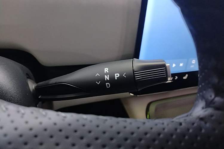 Used VOYAH COURAGE 2024 Long-Range Supercharge Edition Gear Lever