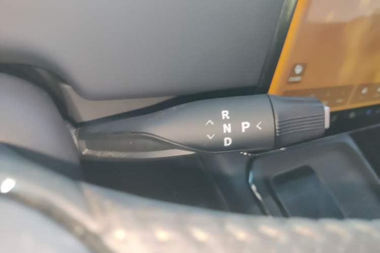 Used VOYAH COURAGE 2024 Long-Range Supercharge Edition Gear Lever