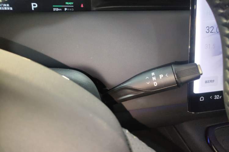 Used VOYAH COURAGE 2024 Four-Wheel Drive Global Edition Gear Lever