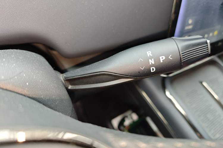 Used VOYAH COURAGE 2024 Four-Wheel Drive Global Edition Gear Lever