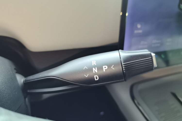 Used VOYAH COURAGE 2024 Long-Range Supercharge Edition Gear Lever