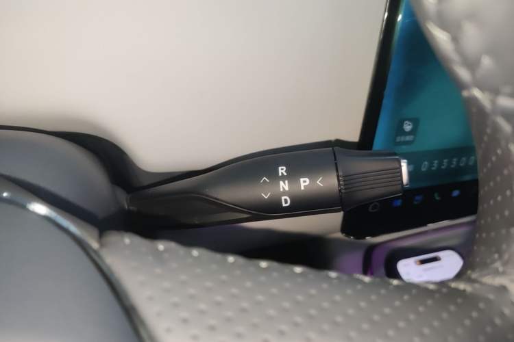 Used VOYAH COURAGE 2024 Long-Range Supercharge Edition Gear Lever