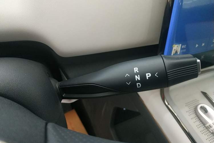 Used VOYAH COURAGE 2024 Long-Range Supercharge Edition Gear Lever