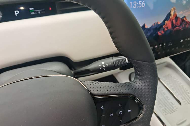 Used VOYAH COURAGE 2024 Long-Range Supercharge Edition Gear Lever