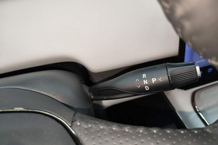 Used VOYAH COURAGE 2024 Long-Range Supercharge Edition Gear Lever
