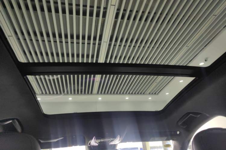 Used VOYAH COURAGE 2024 Four-Wheel Drive Global Edition Headliner