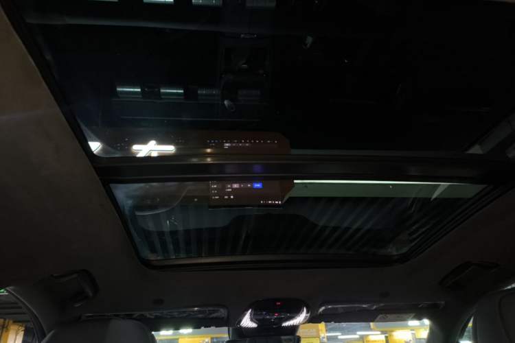 Used VOYAH COURAGE 2024 Four-Wheel Drive Global Edition Headliner