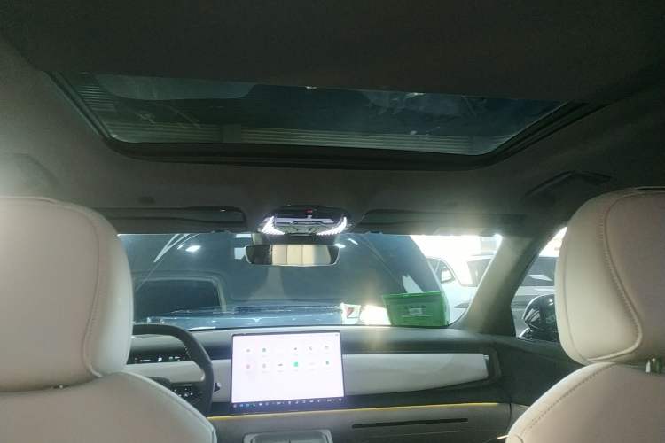 Used VOYAH COURAGE 2024 Long-Range Supercharge Edition Headliner