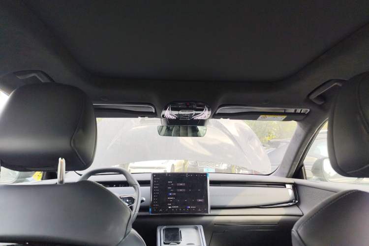 Used VOYAH COURAGE 2024 Four-Wheel Drive Global Edition Headliner
