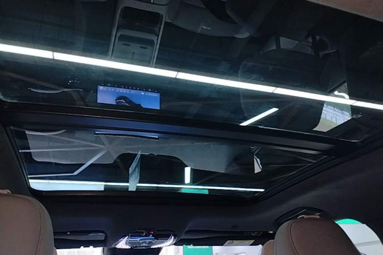 Used VOYAH COURAGE 2024 Long-Range Supercharge Edition Headliner