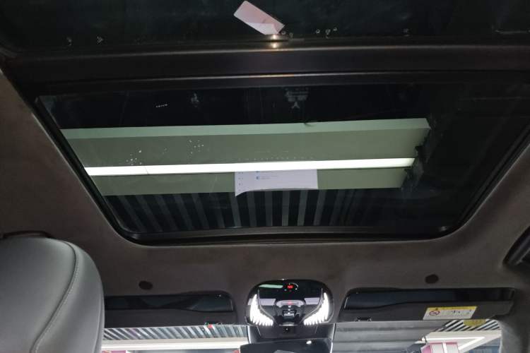 Used VOYAH COURAGE 2024 Four-Wheel Drive Global Edition Headliner
