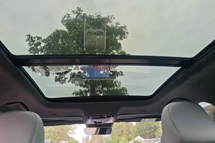 Used VOYAH COURAGE 2024 Long-Range Supercharge Edition Headliner