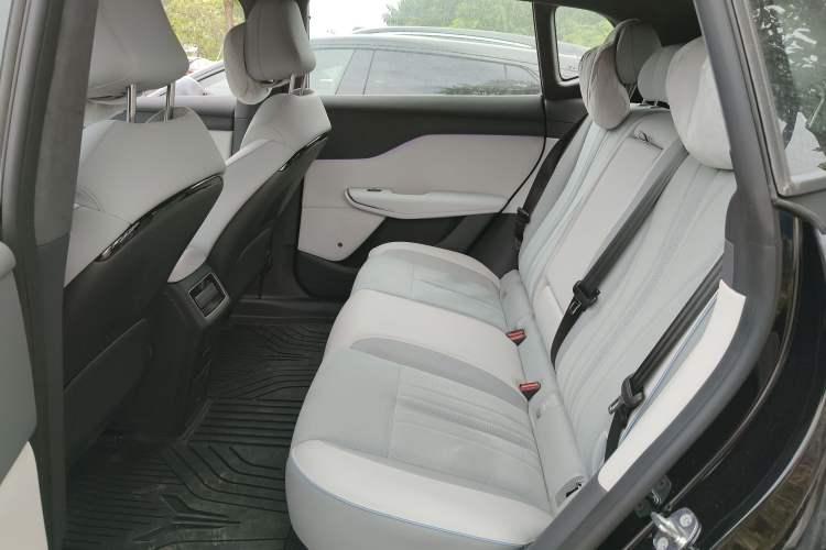 Used VOYAH COURAGE 2024 Long-Range Supercharge Edition Interior 1