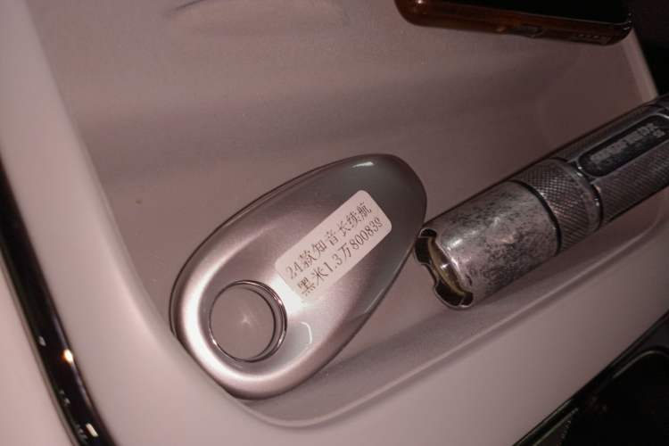 Used VOYAH COURAGE 2024 Long-Range Supercharge Edition Interior 1