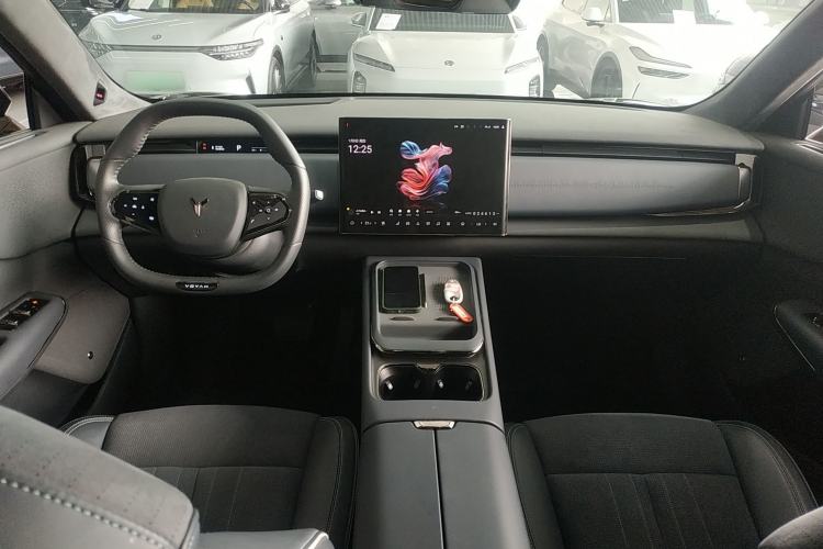 Used VOYAH COURAGE 2024 Four-Wheel Drive Global Edition Interior 2