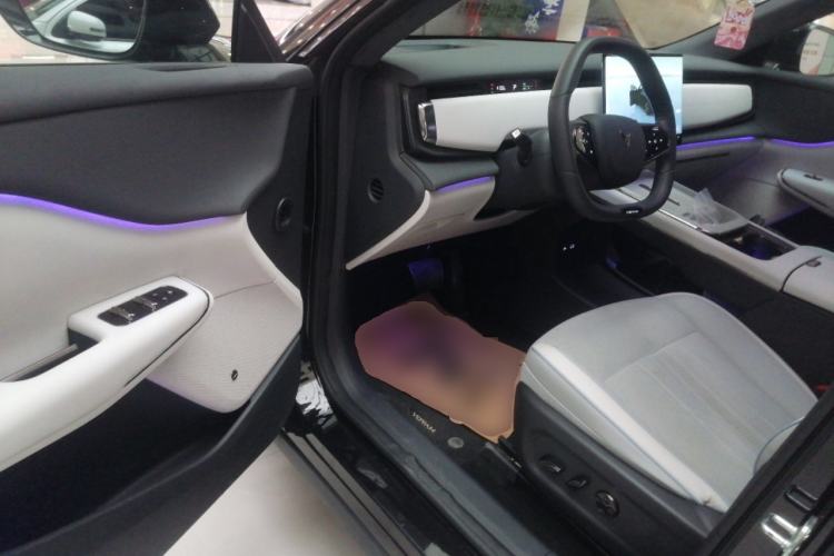 Used VOYAH COURAGE 2024 Long-Range Smart Edition Interior 3
