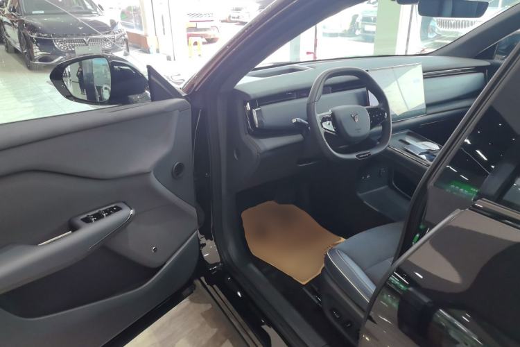 Used VOYAH COURAGE 2024 Four-Wheel Drive Global Edition Interior 3