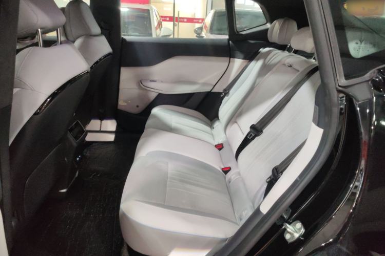 Used VOYAH COURAGE 2024 Long-Range Supercharge Edition Interior 4