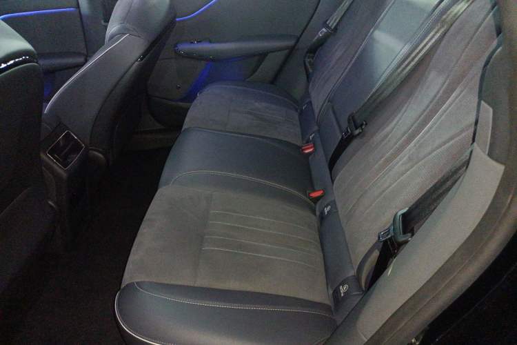 Used VOYAH COURAGE 2024 Four-Wheel Drive Global Edition Interior 4