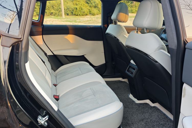 Used VOYAH COURAGE 2024 Long-Range Supercharge Edition Interior 5