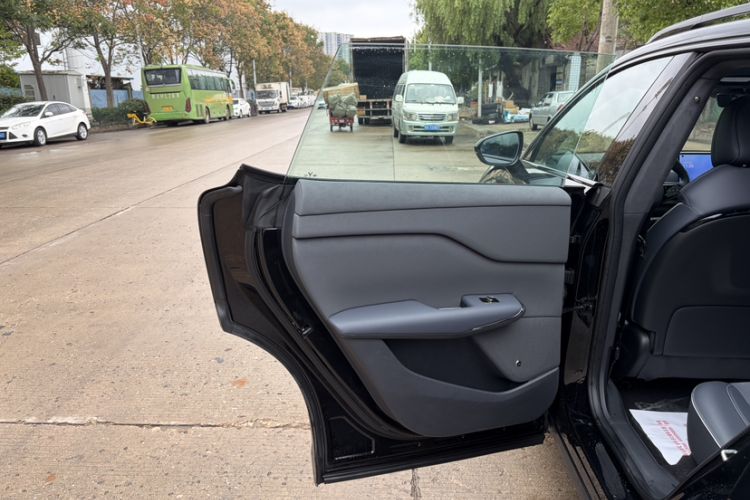 Used VOYAH COURAGE 2024 Four-Wheel Drive Global Edition Interior 5