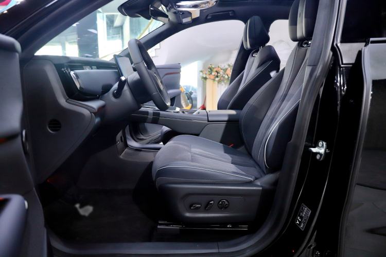 Used VOYAH COURAGE 2024 Four-Wheel Drive Global Edition Interior 7