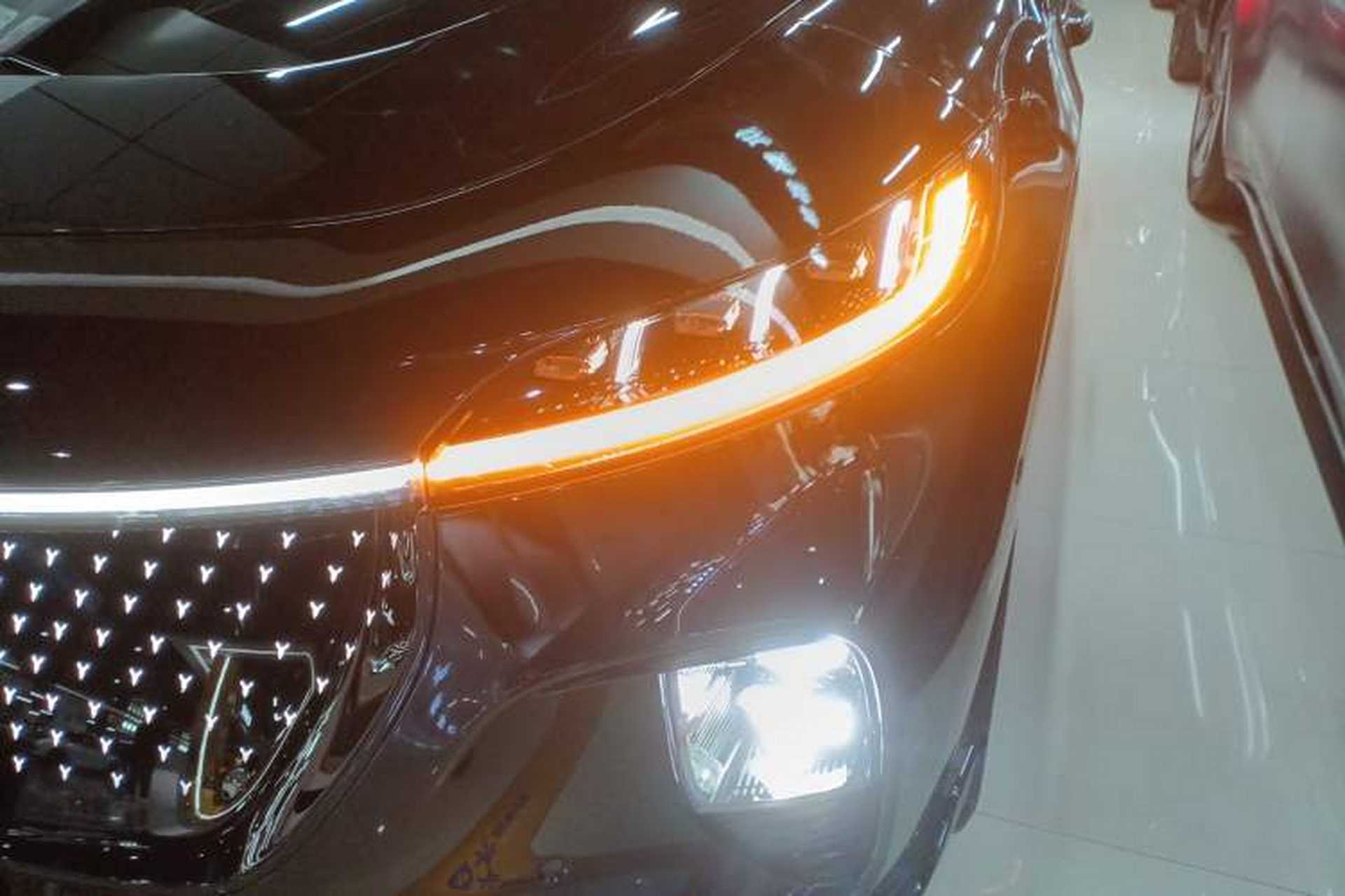 Used VOYAH COURAGE 2024 Four-Wheel Drive Global Edition Left Front Headlight