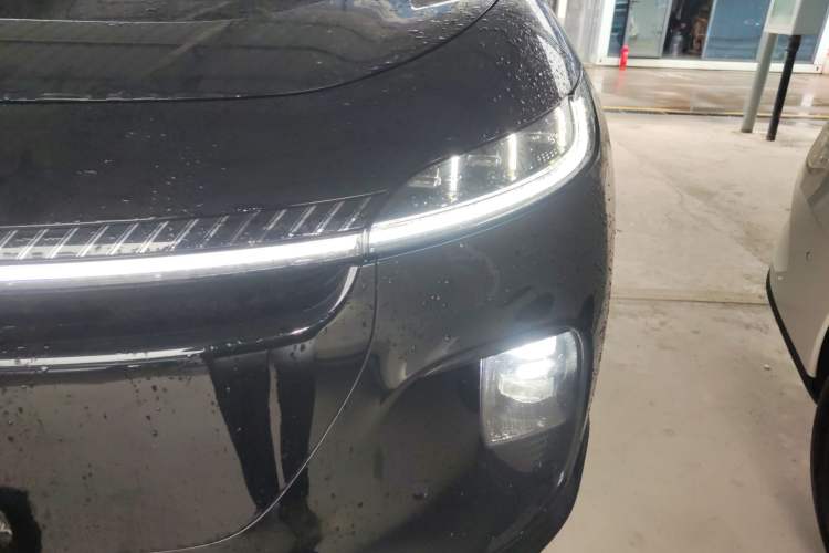 Used VOYAH COURAGE 2024 Long-Range Supercharge Edition Left Front Headlight