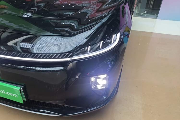 Used VOYAH COURAGE 2024 Long-Range Supercharge Edition Left Front Headlight