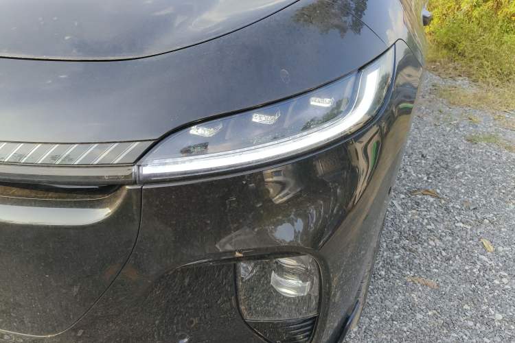 Used VOYAH COURAGE 2024 Long-Range Supercharge Edition Left Front Headlight