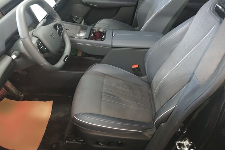Used VOYAH COURAGE 2024 Long-Range Supercharge Edition Left Front Seat