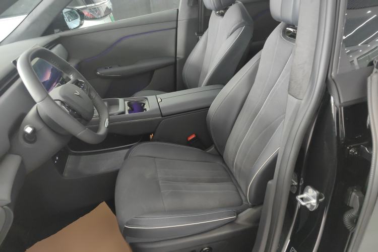 Used VOYAH COURAGE 2024 Four-Wheel Drive Global Edition Left Front Seat