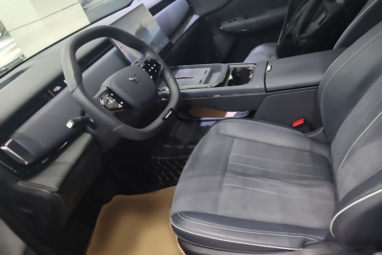 Used VOYAH COURAGE 2024 Four-Wheel Drive Global Edition Left Front Seat