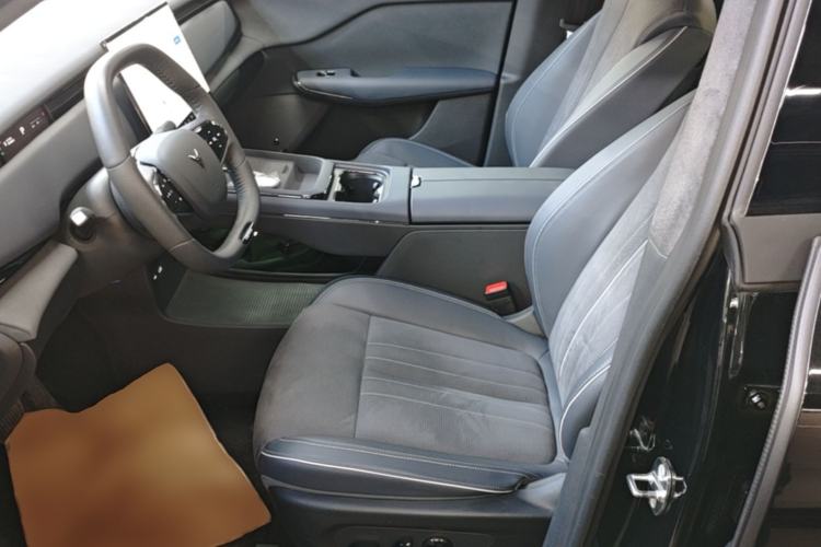 Used VOYAH COURAGE 2024 Long-Range Supercharge Edition Left Front Seat