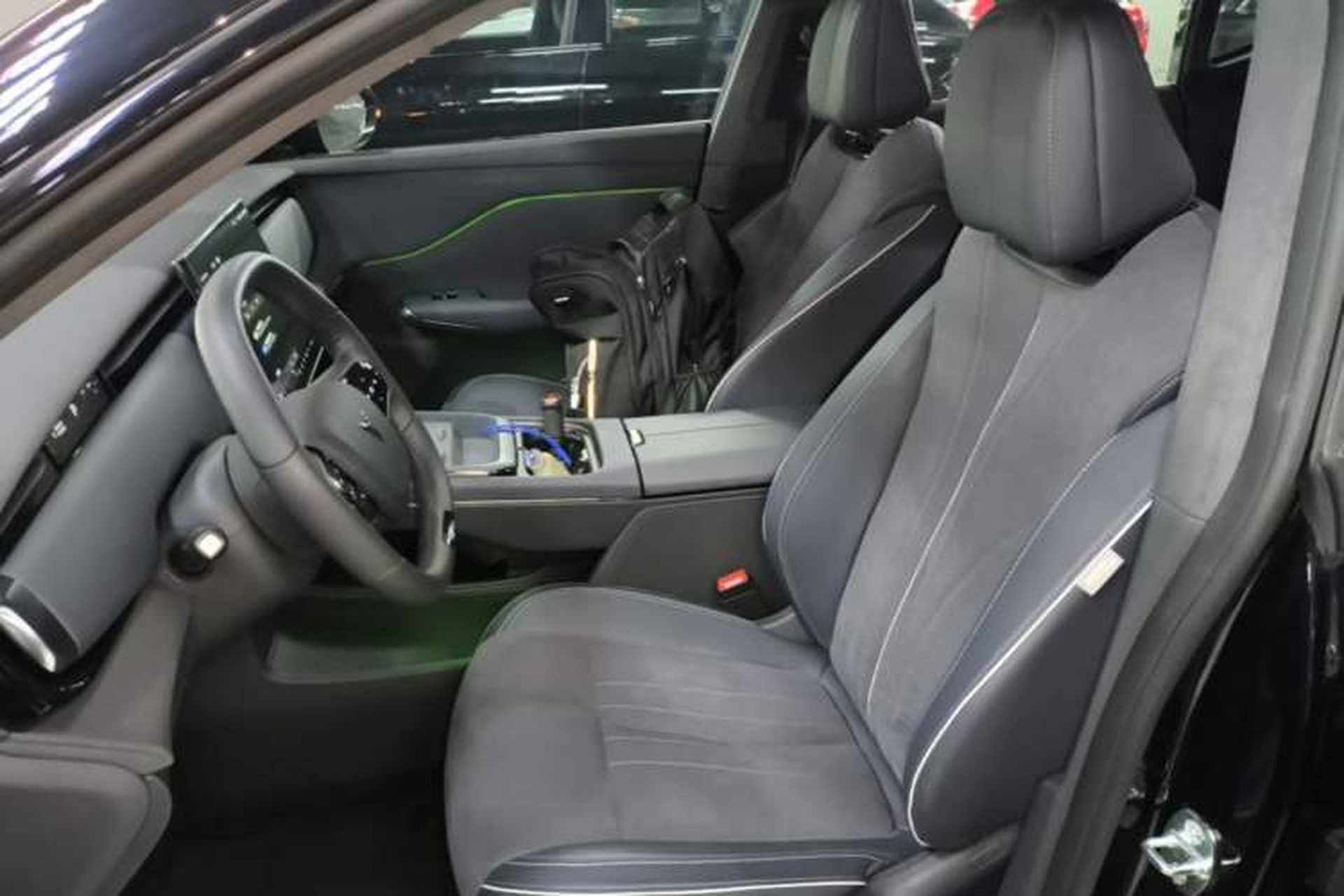 Used VOYAH COURAGE 2024 Four-Wheel Drive Global Edition Left Front Seat